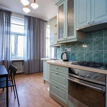 Апартаменты Spacious, Comfy 4br Center Рига